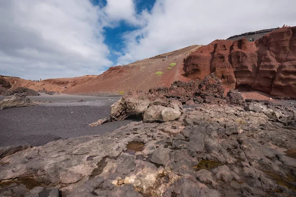 西班牙加那利群岛兰萨罗特火山海岸线景观 — 图库照片