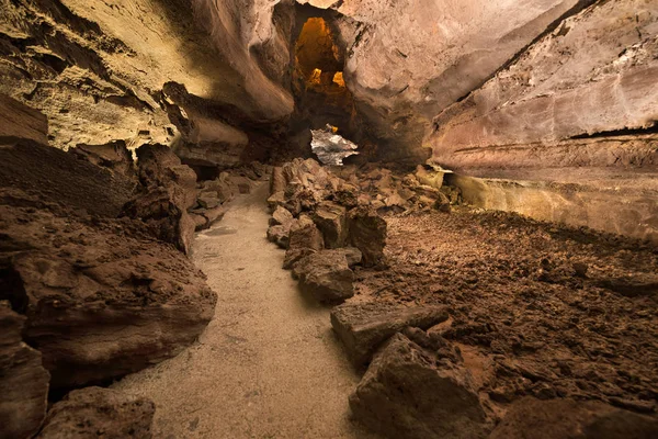 Cueva de los Verdes. Tourist attraction in Lanzarote, amazing volcanic lava tube. — Stock Photo, Image