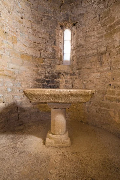 Zaragoza, España - 7 de octubre de 2017: Interior del Castillo de Loarre en Aragón, España . — Foto de Stock