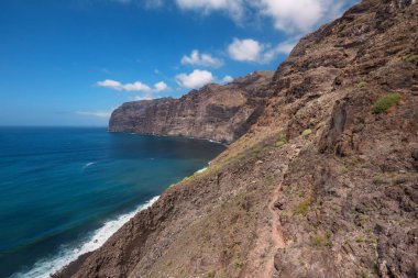 Los gigantes Cliffs, Tenerife Adası, Kanarya Adaları, İspanya ünlü dönüm noktası.