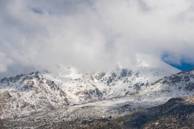 kış sahne Navacerrada Dağları, Madrid, İspanya.