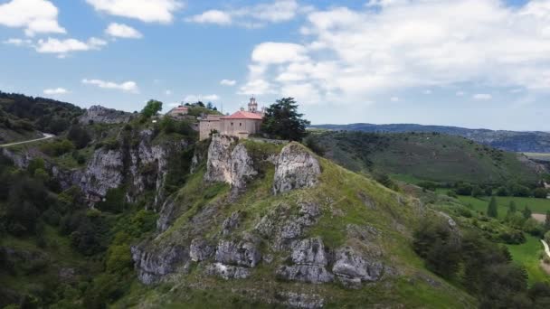 Ιερός Ναός Santa Casilda, La Bureba, επαρχία Burgos, Καστίλη-Λεόν. — Αρχείο Βίντεο