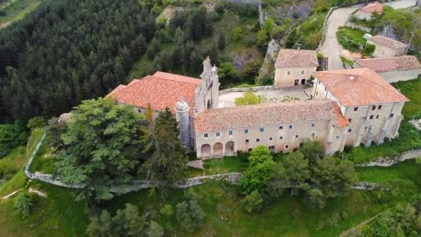 Schrein Santa Casilda, La Bureba, Provinz Burgos, Kastilien-León. — Stockvideo