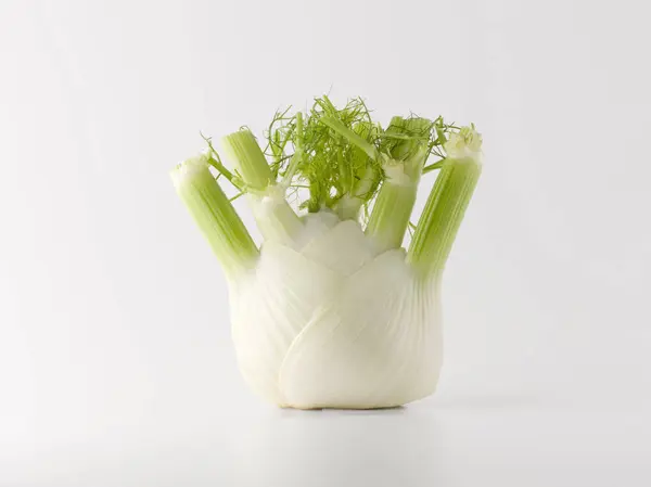 Beyaz arka plan üzerinde izole rezene ampul