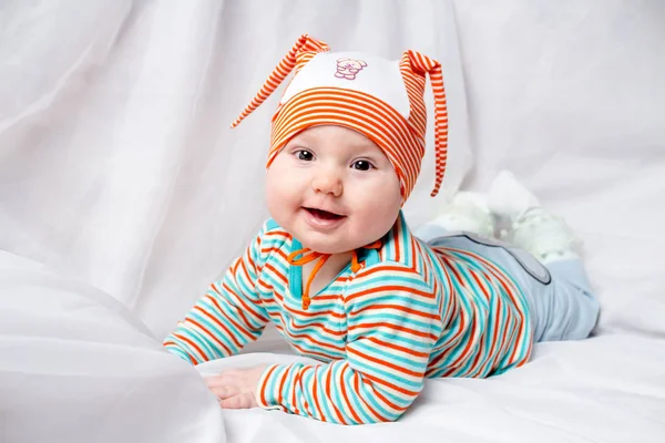 Bebé sin dientes de seis meses de edad — Foto de Stock