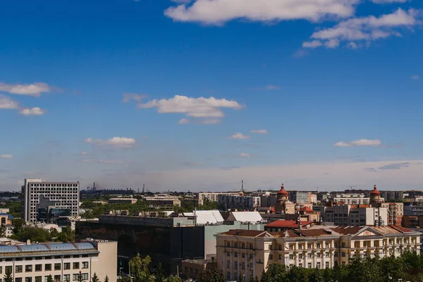 La vista dello skyline della città — Foto Stock