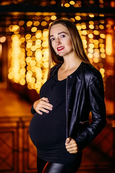 Beautiful Pregnant Woman Leather Jacket Night — Stock Photo, Image