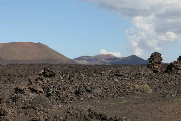 Lava landscape on the volcanic island of Lanzarote — Stock Photo, Image