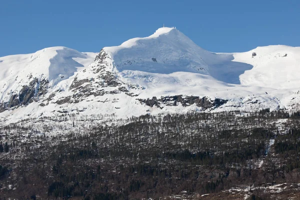Bela paisagem de inverno na Noruega — Fotografia de Stock