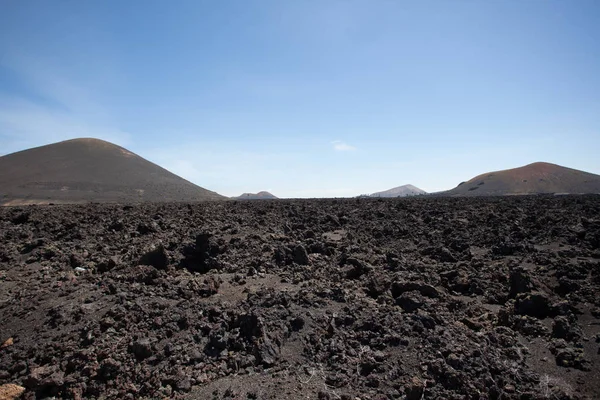 在兰萨罗特岛上的火山景观 — 图库照片