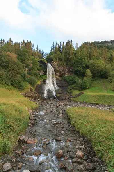 Mniejszych wodospadów w pobliżu Voss, Norwegia — Zdjęcie stockowe