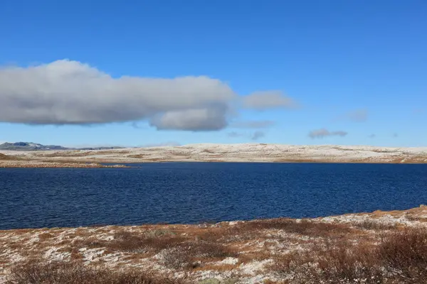 En kall och fin höstdag på Hardangervidda — Stockfoto