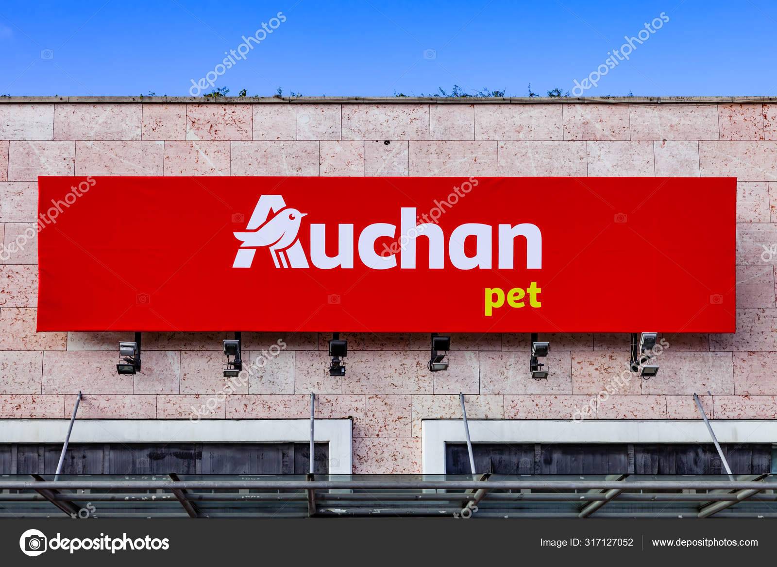 pet supply superstore