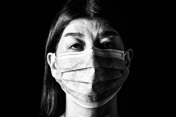 Femme Avec Masque Chirurgical Pandémie Épidémie Concept Effrayant Peur Danger — Photo