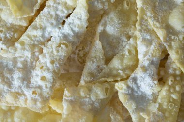 Geleneksel tatlı gevrek pasta melek kanatları vardır