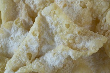 Geleneksel tatlı gevrek pasta melek kanatları vardır 