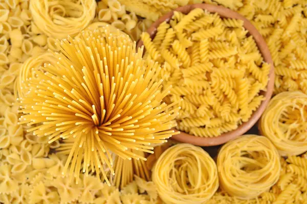 Assortimento di pasta italiana cruda — Foto Stock