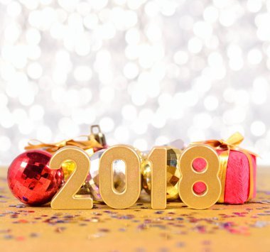 2018 yıl altın rakamlar ve Noel süsleri