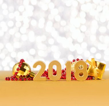 2018 yıl altın rakamlar bokeh arka plan üzerinde