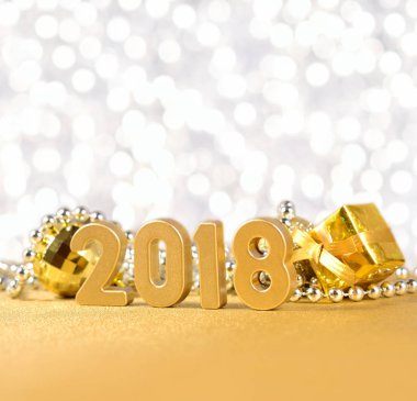 2018 yıl altın rakamlar bokeh arka plan üzerinde