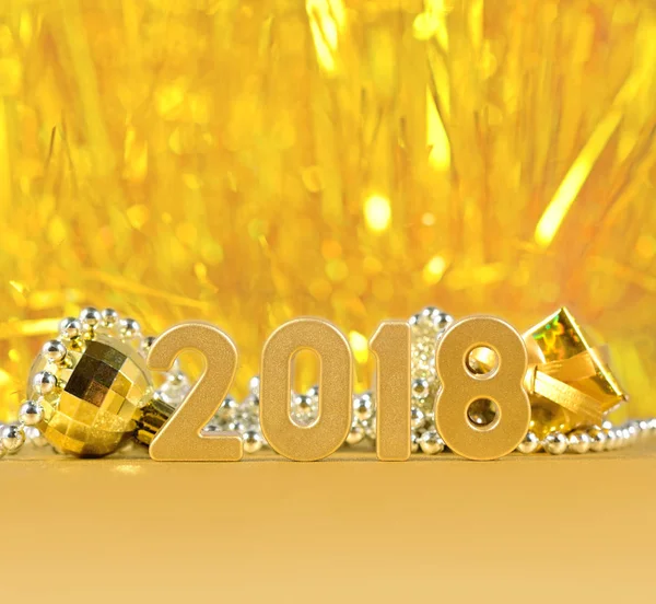 2018 års golden siffror på bokeh bakgrund — Stockfoto