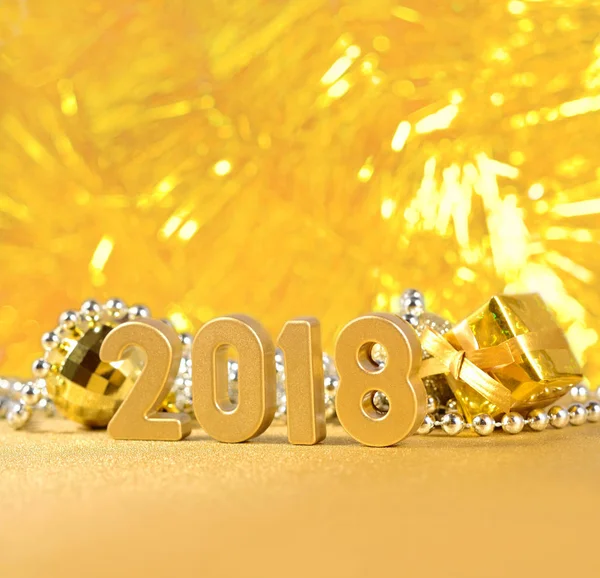 2018 yıl altın rakamlar bokeh arka plan üzerinde