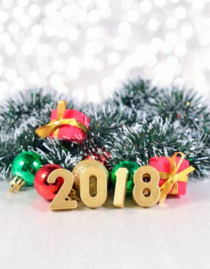 2018 yıl altın rakamlar ve Noel süsleri