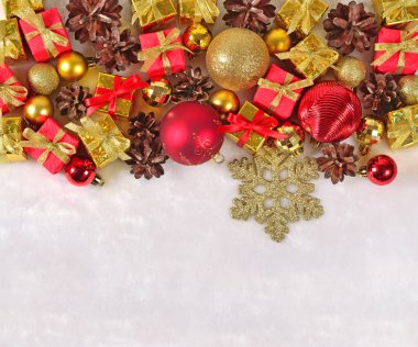 Beyaz bir Noel süsleri