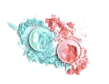 ezilmiş göz farları beyaz arkaplanda izole edilmiş