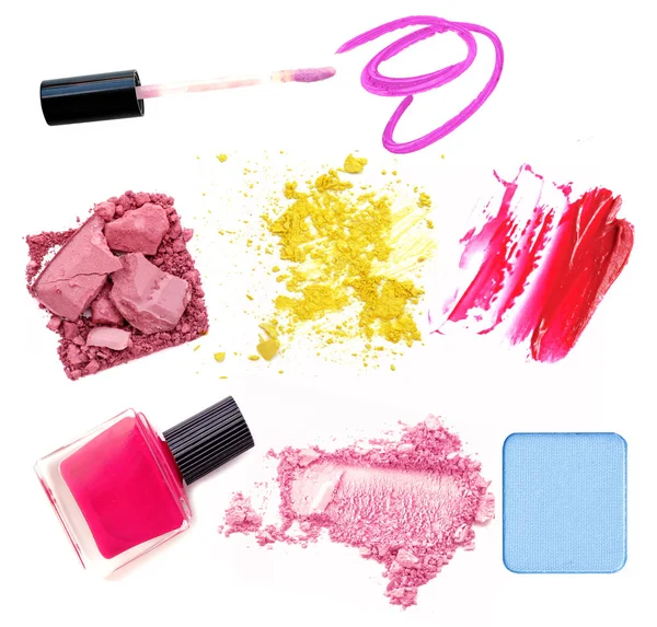 Grup üzerinde beyaz izole makyaj ürünleri