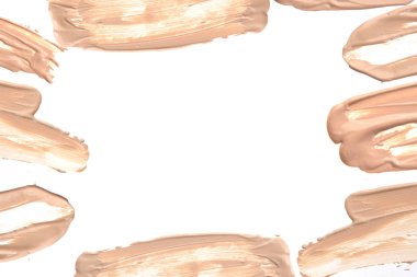 Sıvı temel makyaj çerçevesinde