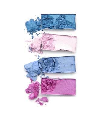 Beyaz bir arka plan üzerinde izole trio kırık canlı renkler göz farı makyaj