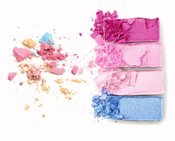 beyaz zemin üzerinde ezilmiş göz farı