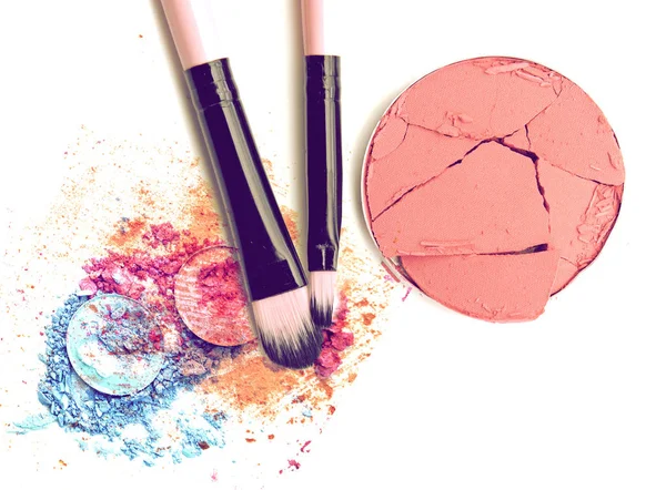 Cosmetische make-up kleurvak oogschaduw en cirkel blusher — Stockfoto