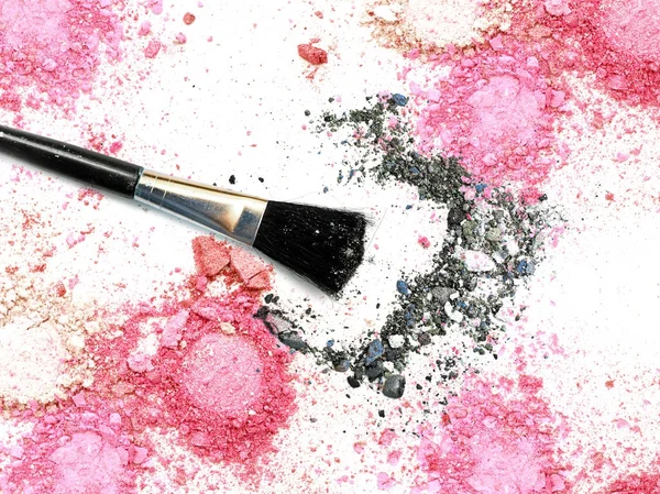 Geplette make-up poeder en glitter oogschaduw blozen — Stockfoto
