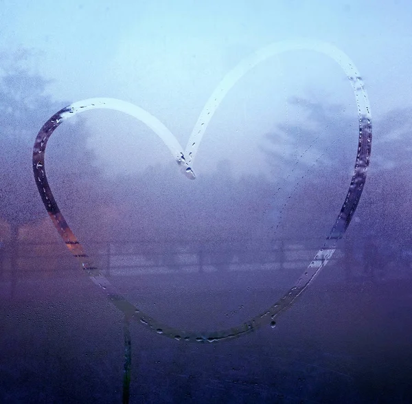 Drawn Heart Wet Glass — Stock Photo, Image