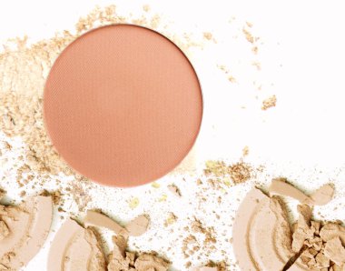 Toz ezilmiş makyaj. Kozmetik toz Beyaz ezilmiş.