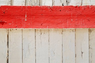 Beyaz tahtalar karşı kırmızı şerit