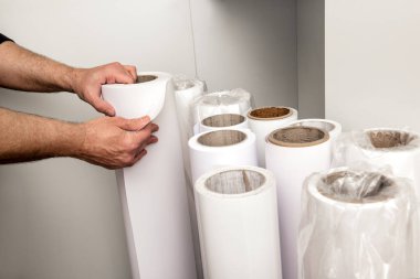 Seçimi sağ kağıt rulo