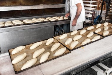 Fırında ekmek yapma Baker