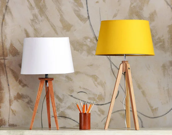 Two Retro Table Lamps with Cup of Pencils on Table — Stock Photo, Image