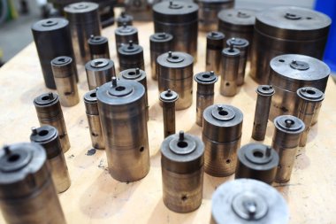 Metal iğlik görünümü kapatın