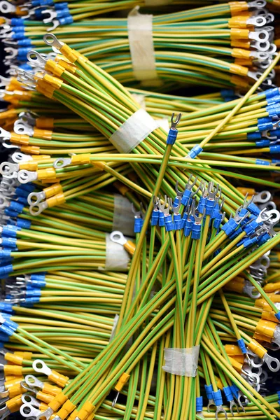 Montones de cables de conexión en primer plano — Foto de Stock