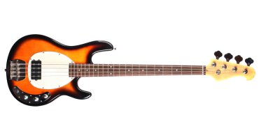 bas gitar üzerinde beyaz izole
