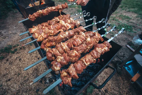 Шашлыки для мяса на углях для барбекю — стоковое фото