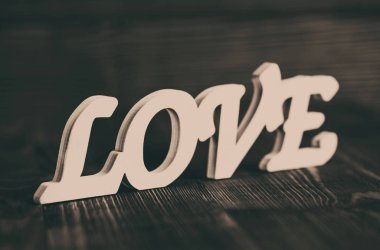 Metin alanı olan ahşap kelimesini seviyorum