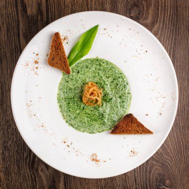 Kremalı ıspanak çorbası.