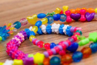 Renkli resim boncuk fotoğraflandı parladı.