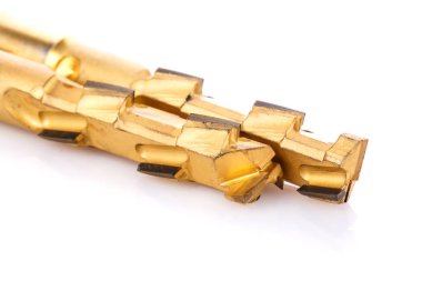 Beyaz zemin üzerine altın ipuçları kafa için matkap