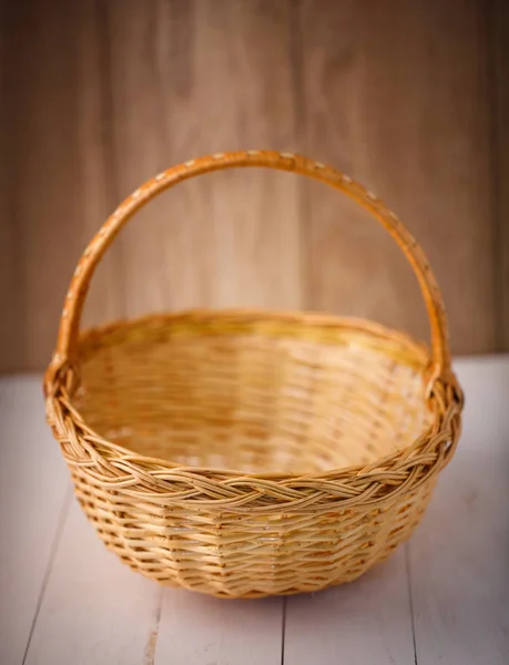 Wicker bamboo basket. — Stock Photo, Image